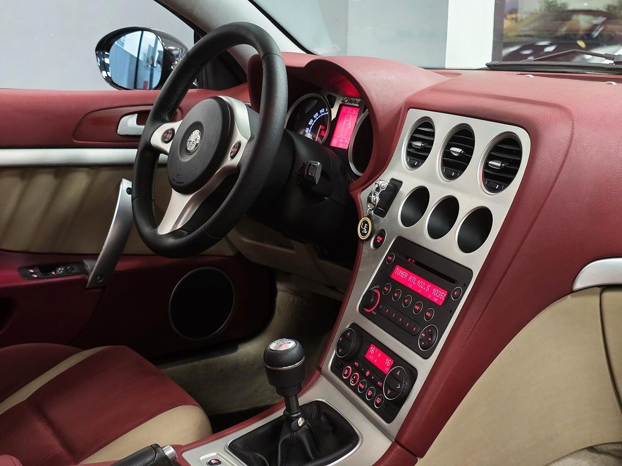 Alfa Romeo Brera 2.4 jtdm Sky Window 200cv_DISTRIBUZIONE+VOLANO+FRIZIONE_FATTURE_GARANZIA 12 MESI_ALCANTARA_SKY VIEW