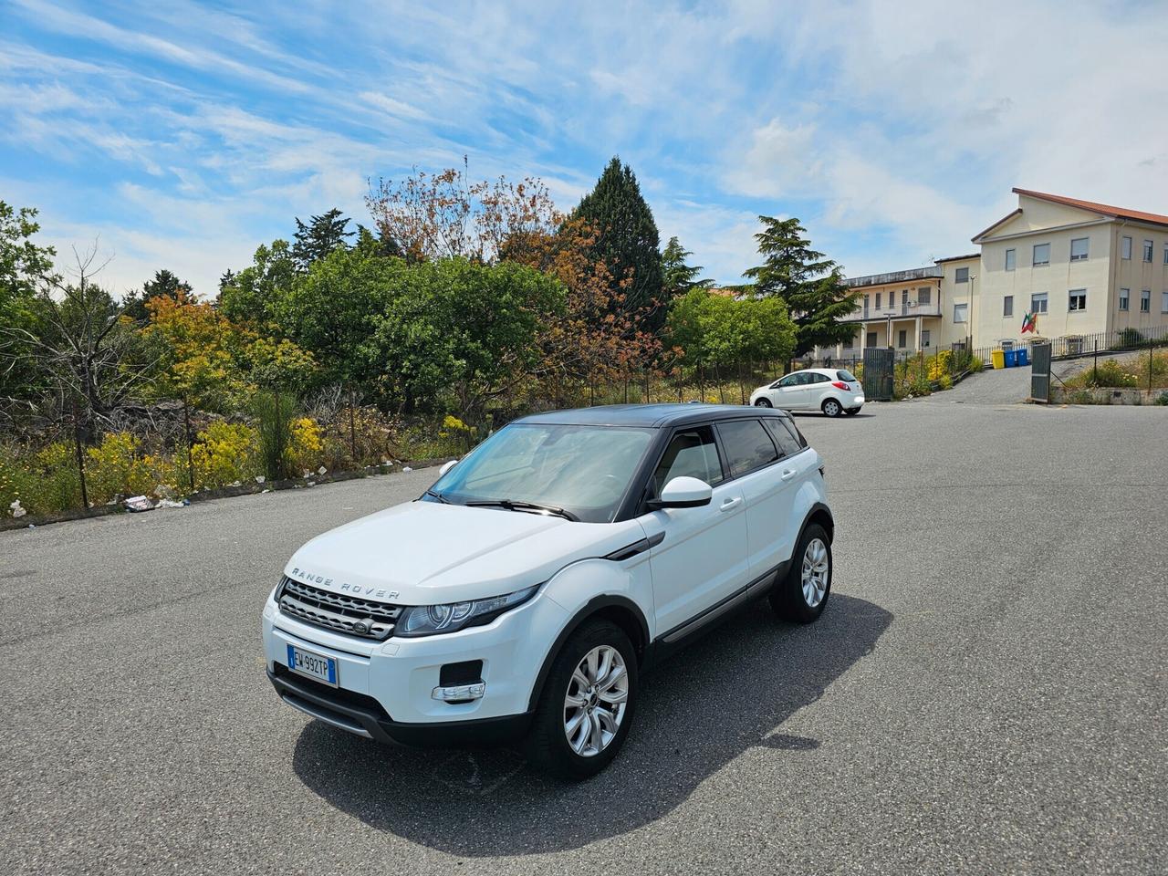 Land Rover Range Rover Evoque Prestige2.2 TD4 150cv gancio traino