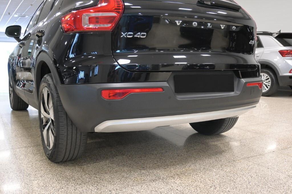 Volvo XC40 D3 Momentum Pro (150 cv)