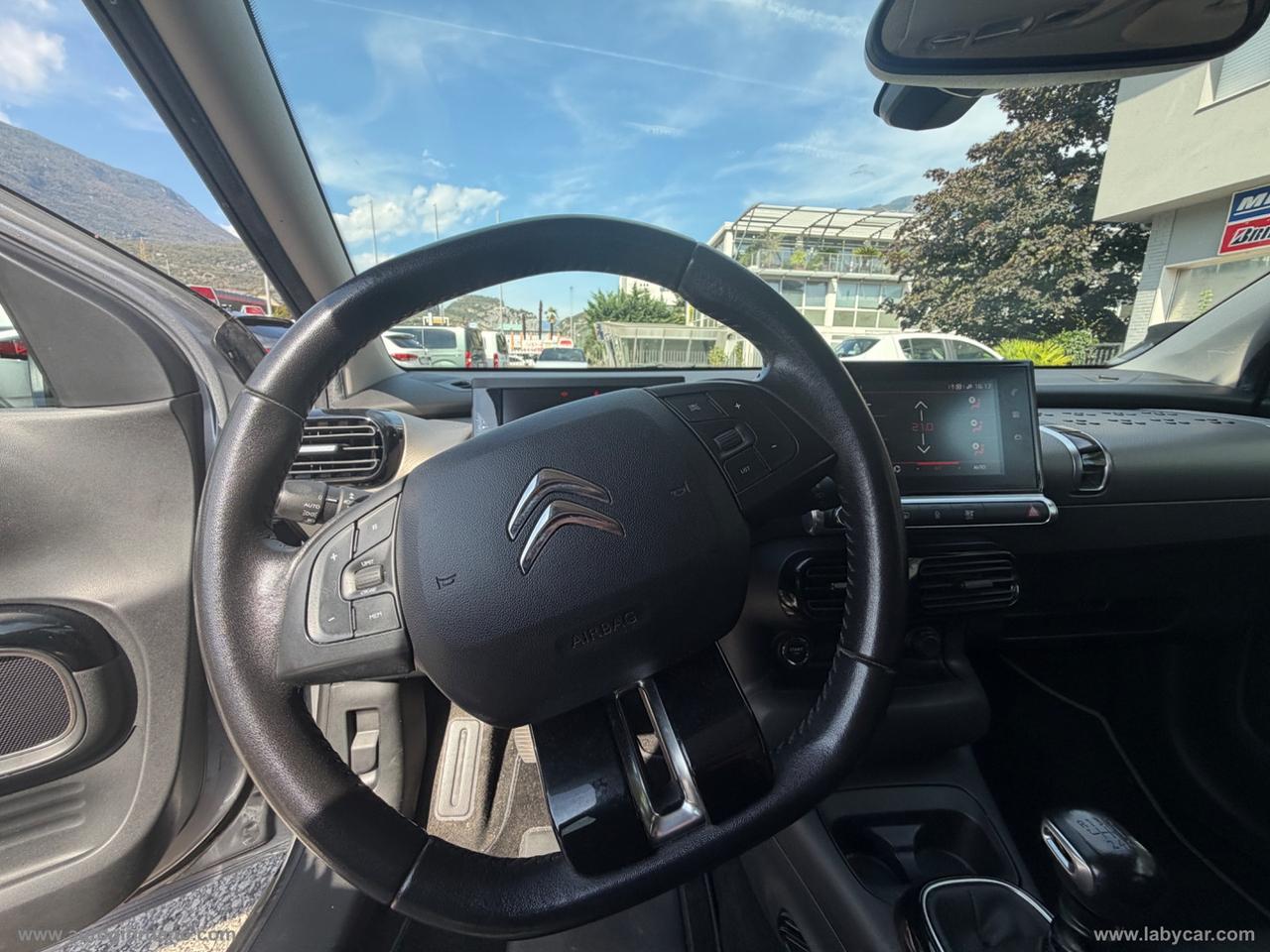 CITROEN C4 BlueHDi 100 SHINE