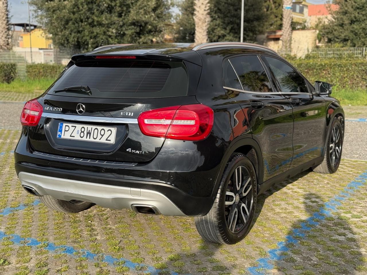 MERCEDES GLA 220 CDI 2015 Automatic 4Matic Premium