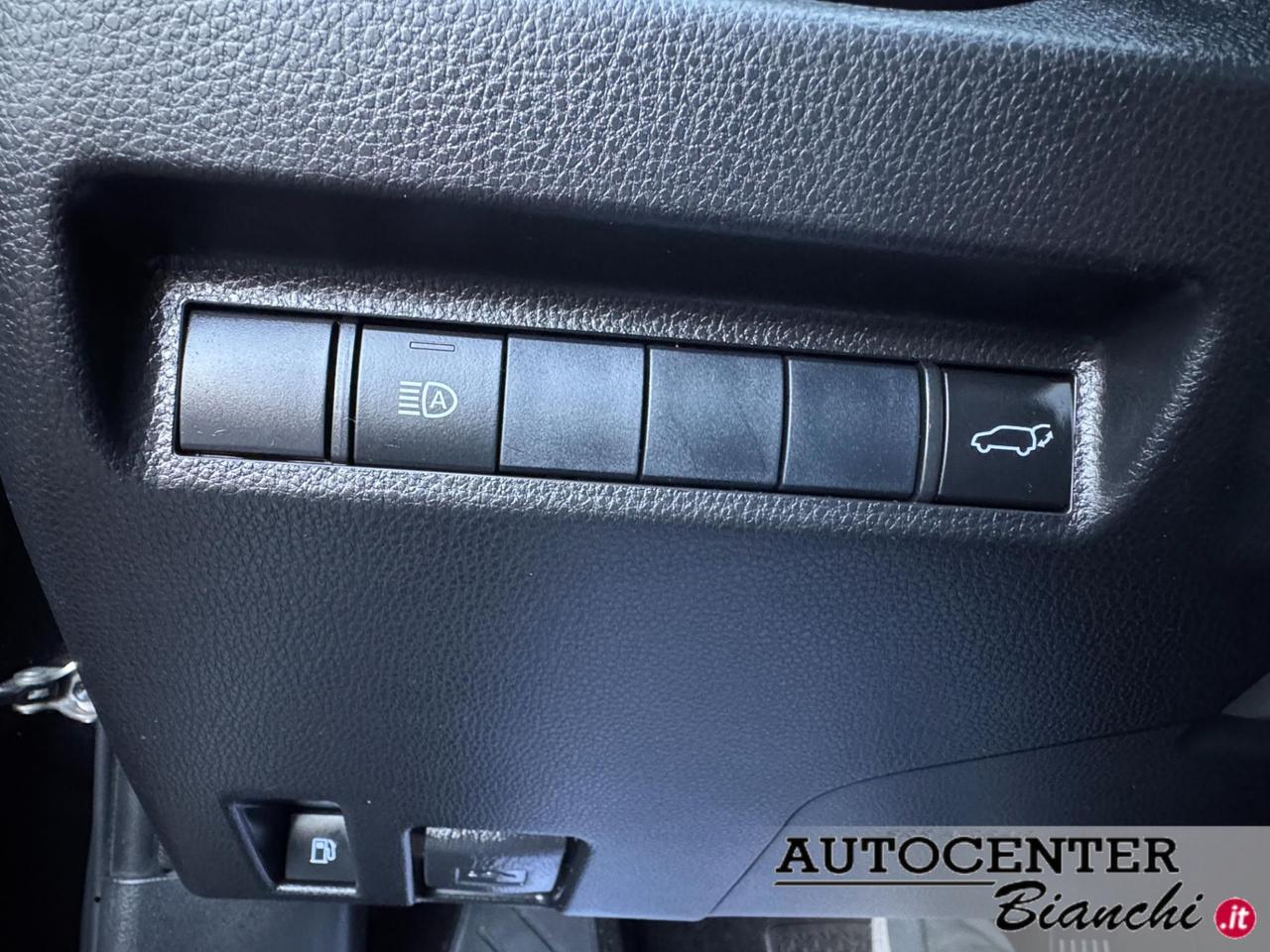 Toyota RAV4 2.5 vvt-ie h Lounge 2wd 218cv e-cvt