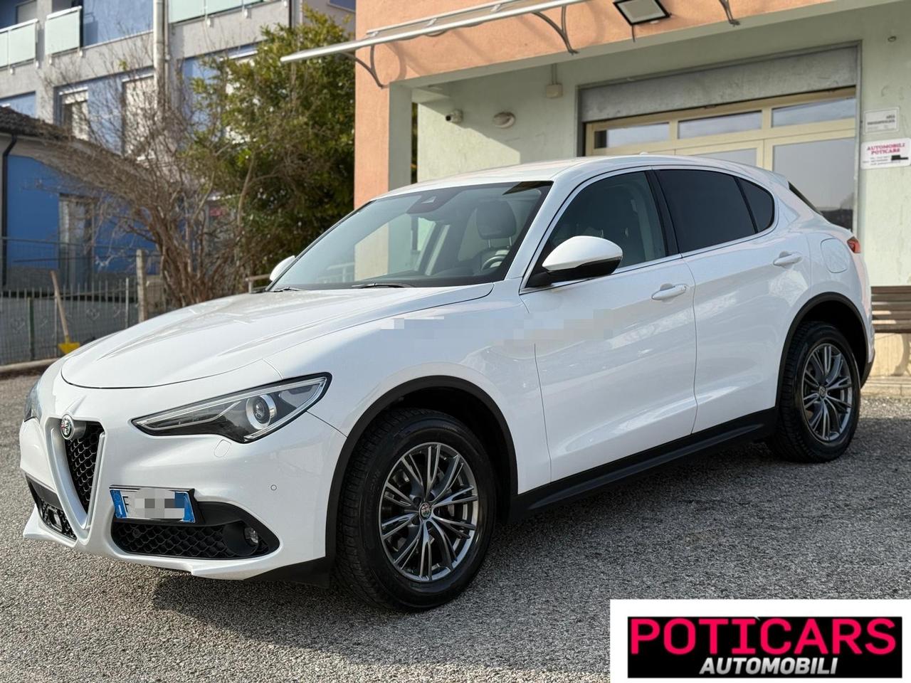 Alfa Romeo Stelvio 2.2 Turbodiesel 210 CV AT8 Q4 Executive