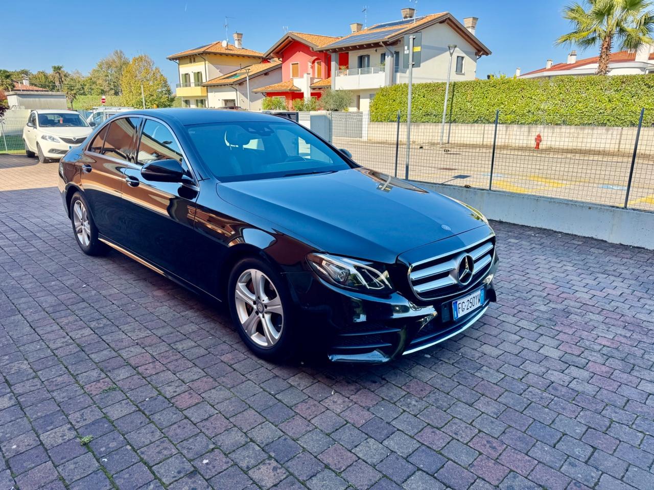Mercedes-benz E 220 d Auto Premium Plus