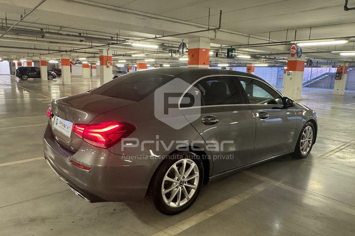 MERCEDES A 180 d Automatic Business