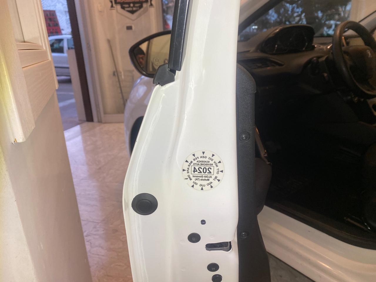 Peugeot 208 1.4 VTi 95 CV 5p. GPL Active