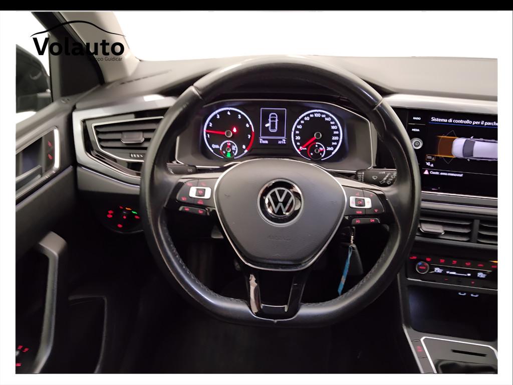 VOLKSWAGEN Polo VI 2017 - Polo 5p 1.0 tgi Highline 90cv my19