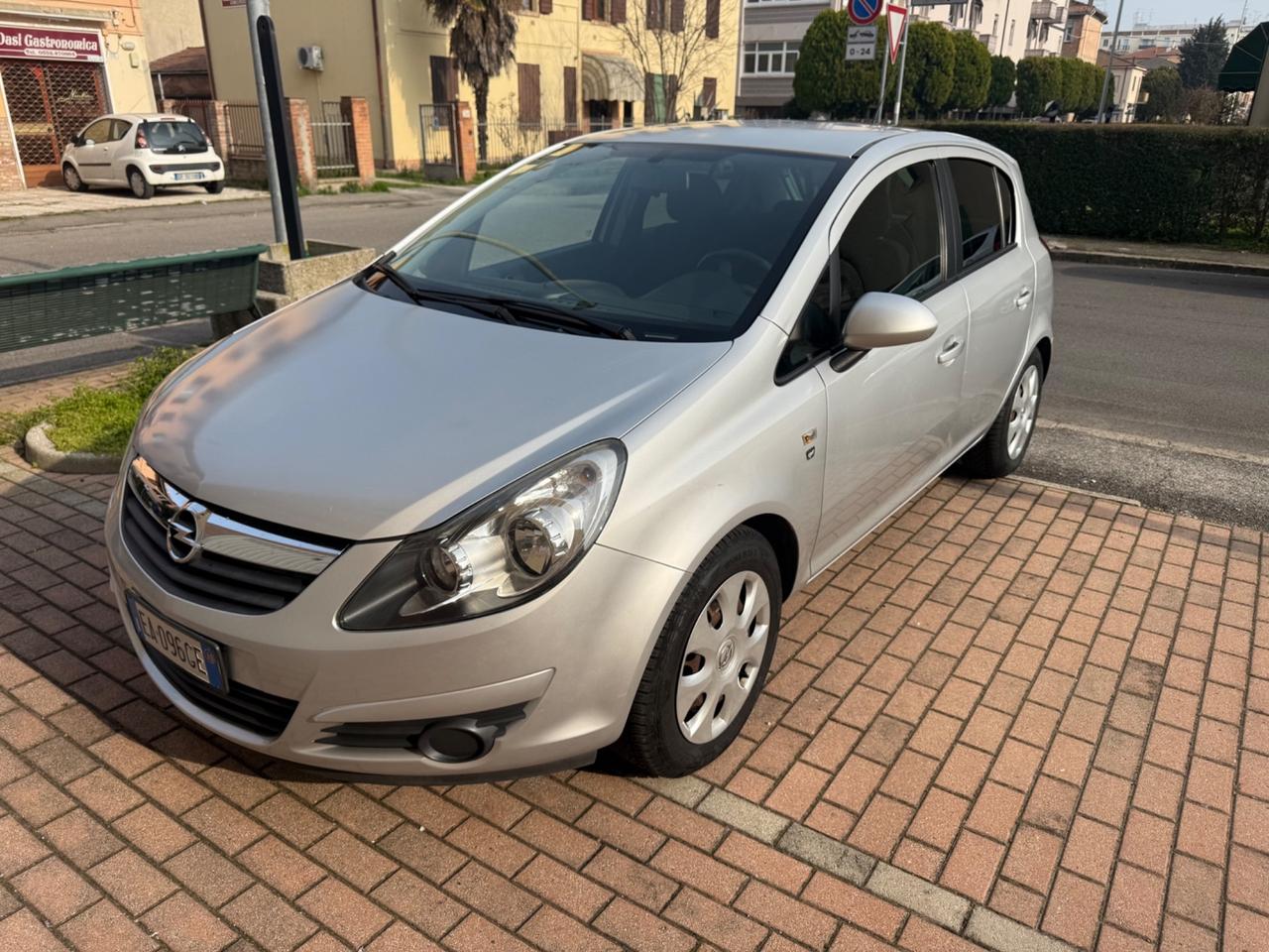 Opel Corsa 1.2 80CV 5 porte GPL-TECH Edition