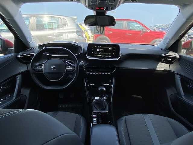 Peugeot 2008 PureTech 130 S&S Allure Pack