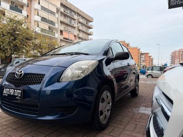 Toyota Yaris 1.0 5 porte Sol