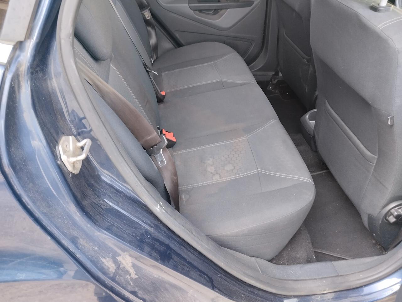 Ford Fiesta 1.2 5p. Bz.- GPL Titanium Bs. - PER COMMERCIANTI