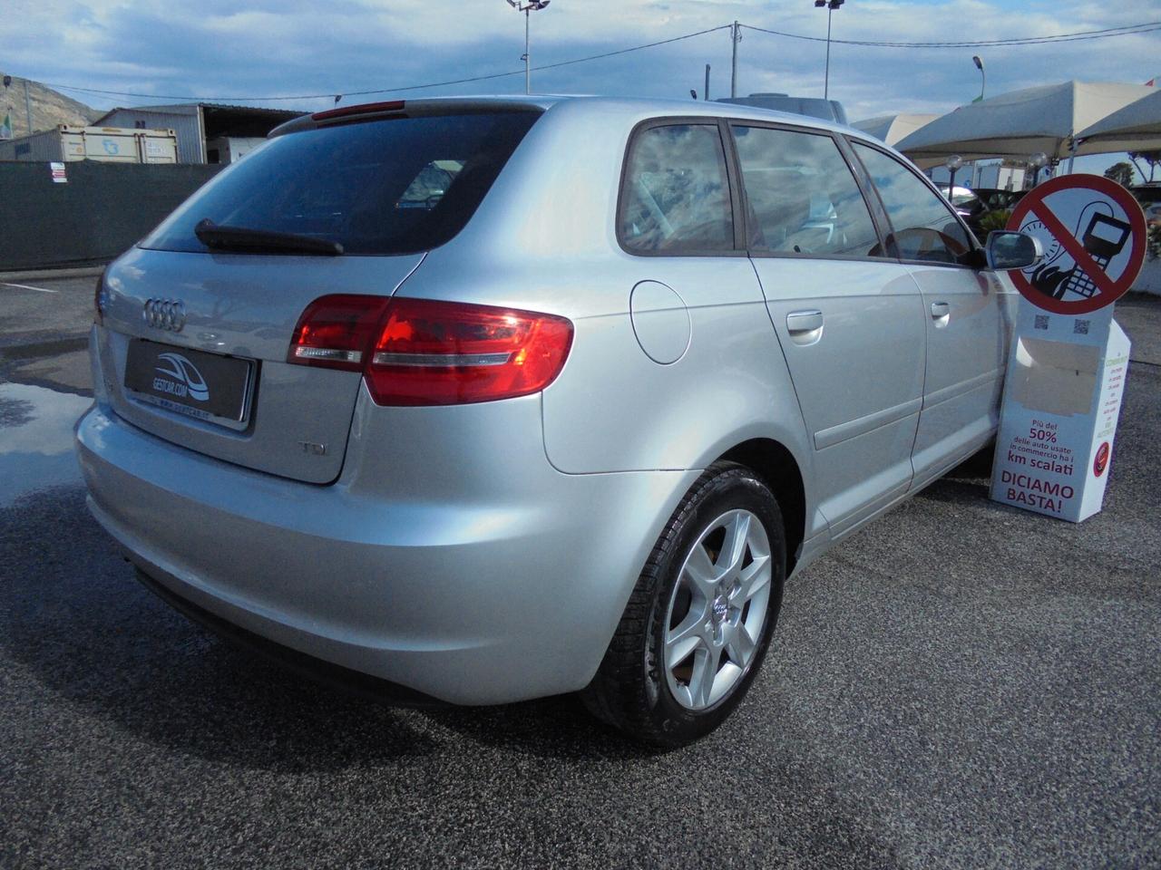 Audi A3 SPB 1.6 TDI 105 CV CR Ambiente