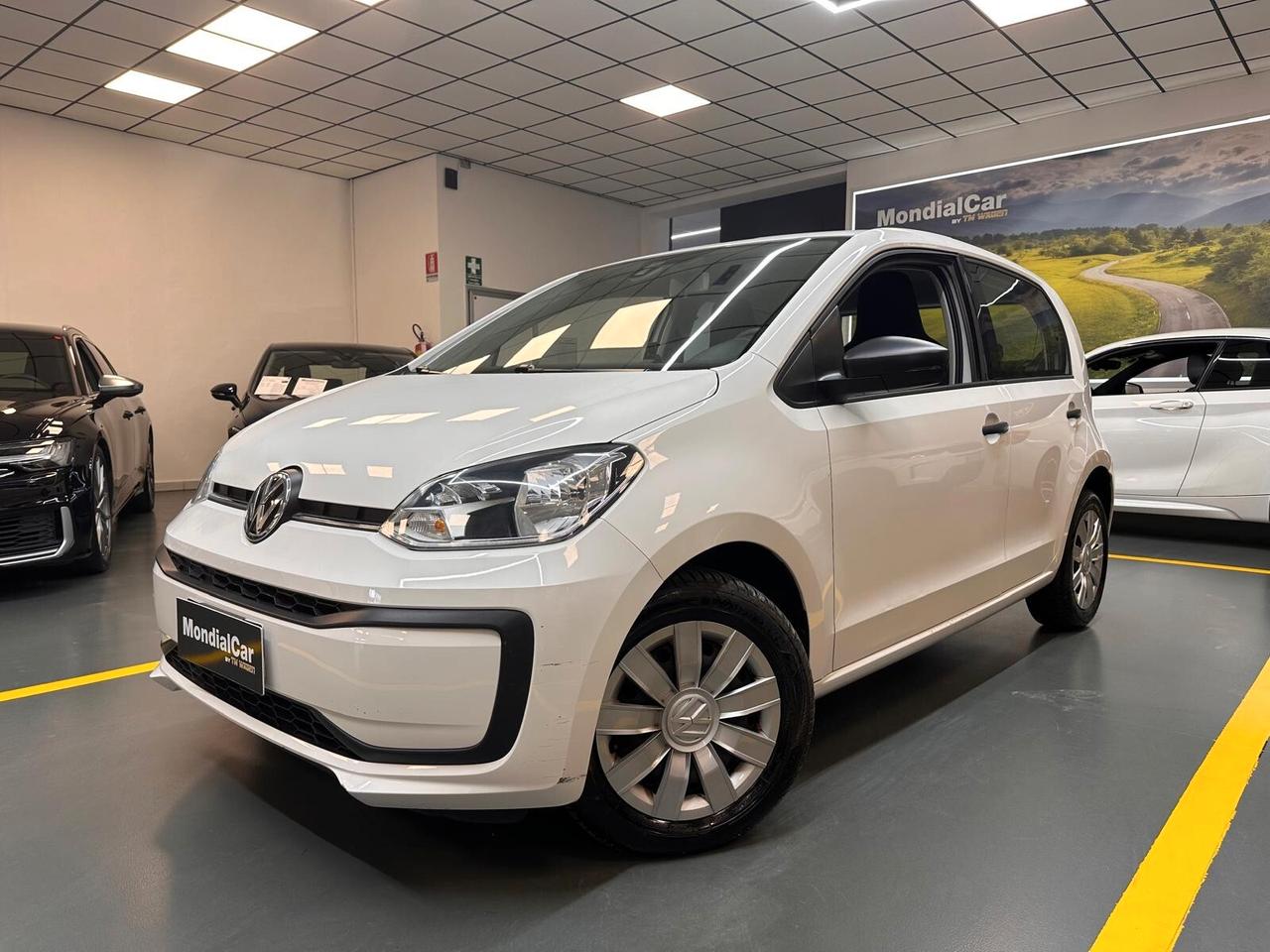 Volkswagen up! 5p 1.0 Move 60cv * NEOPATENTATI * 64.000 KM *