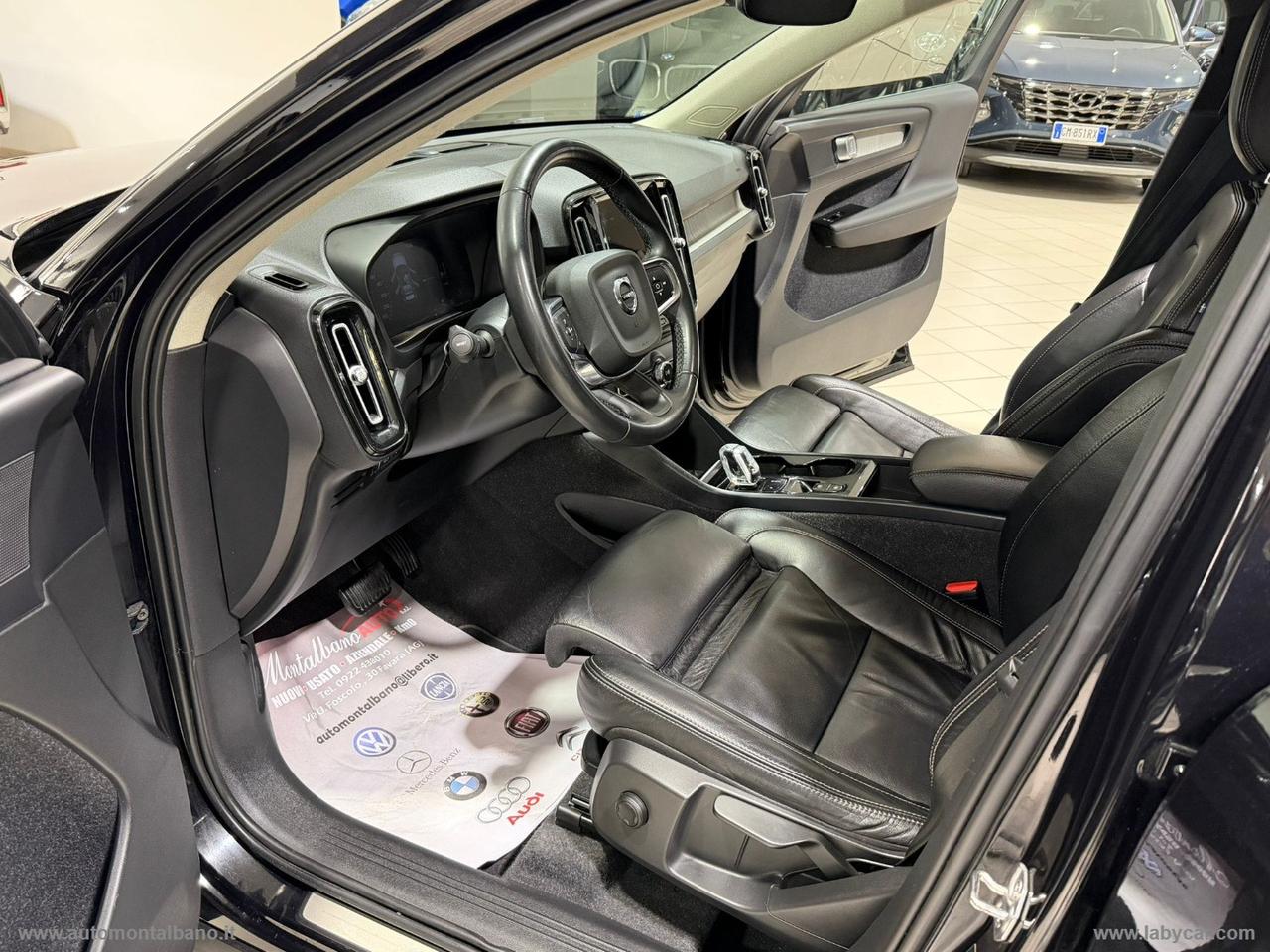VOLVO XC40 T5 Recharge Plug-in R-design