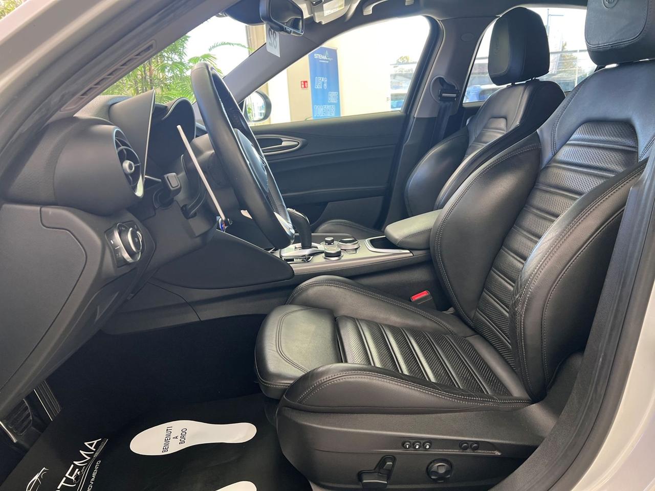 ALFA ROMEO Giulia 2020 2.2 Veloce Q4 210 cv auto - STORICO TAGLIANDI