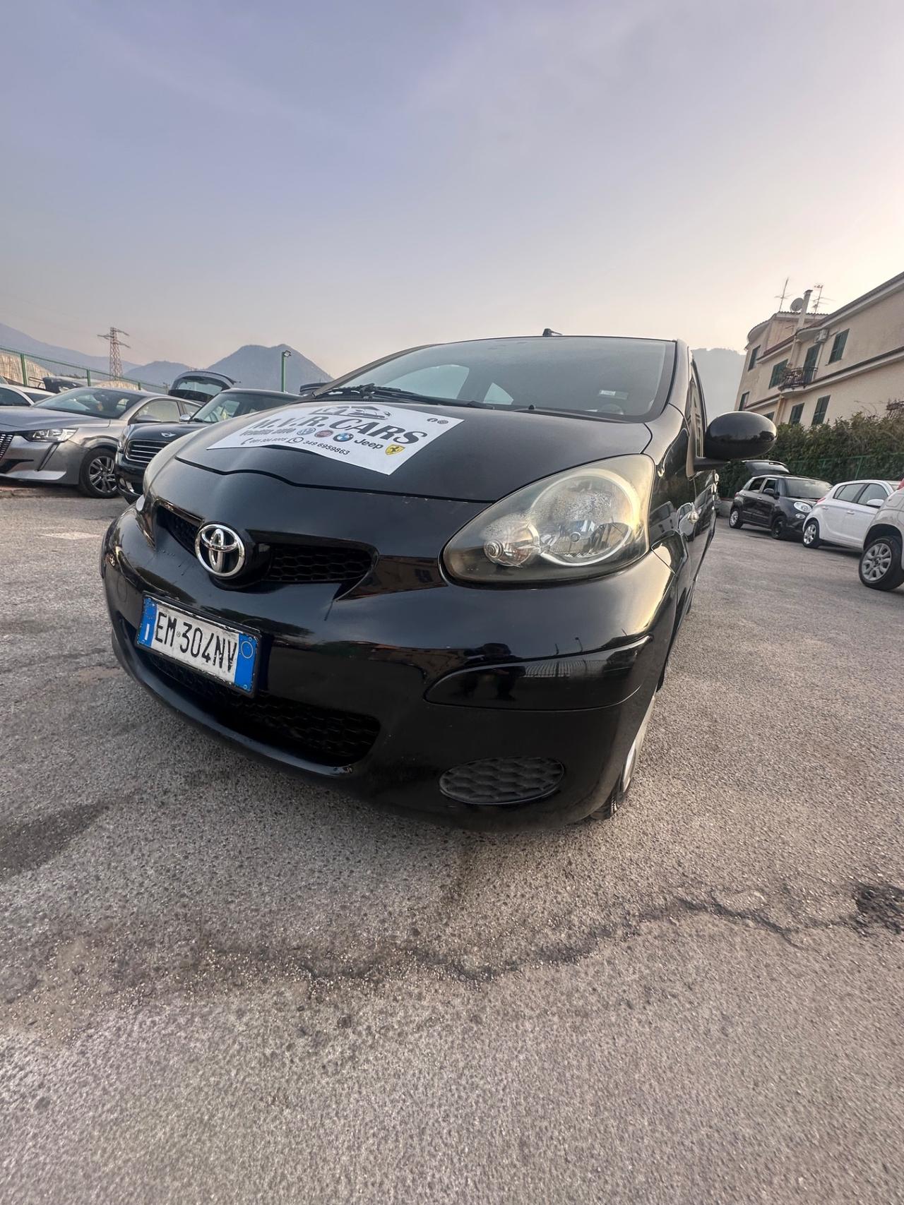 Toyota Aygo 1.0 12V VVT-i 5 porte Lounge MMT