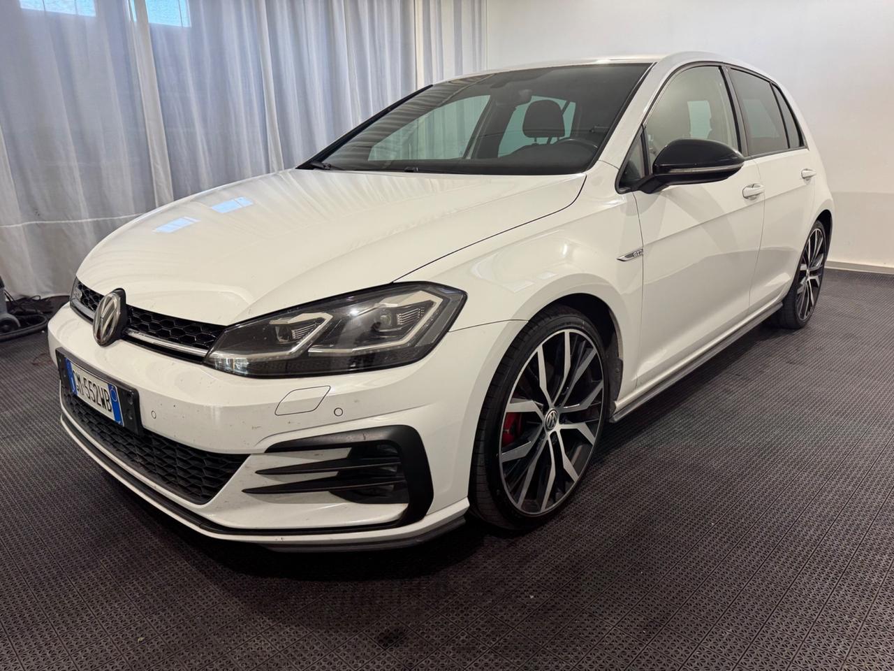 Volkswagen Golf GTD 2.0 TDI DSG 5p. BlueMotion Technology
