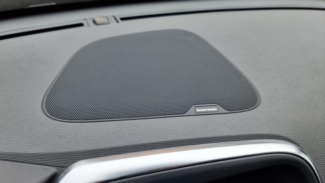 Volvo XC 60 XC60 D5 AWD Geartronic R-design