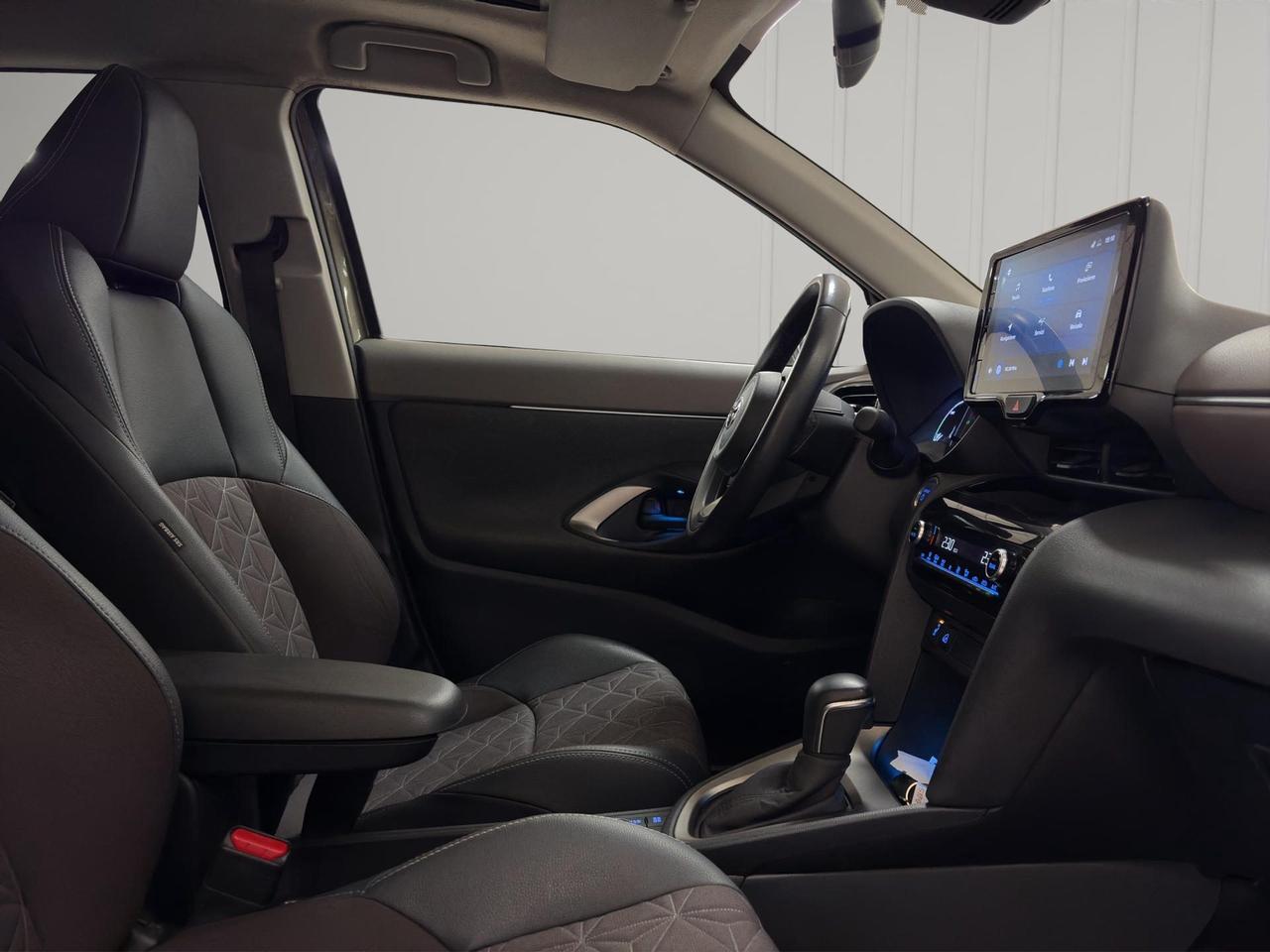 Toyota Yaris Cross 1.5h Lounge awd-i 116cv e-cvt