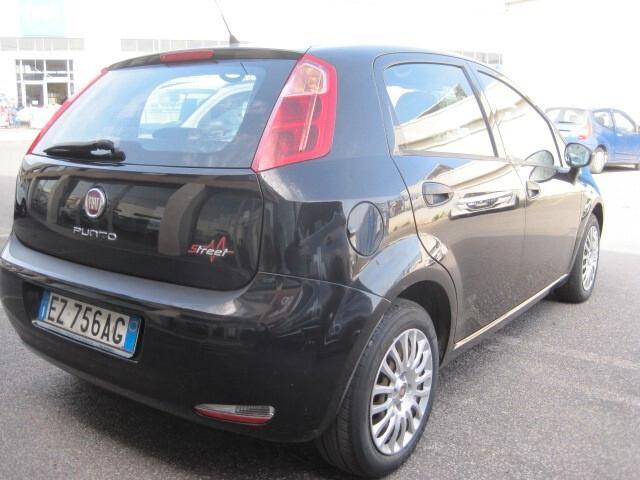 Fiat Punto 1.3 MJT II 75 CV 5 porte Street