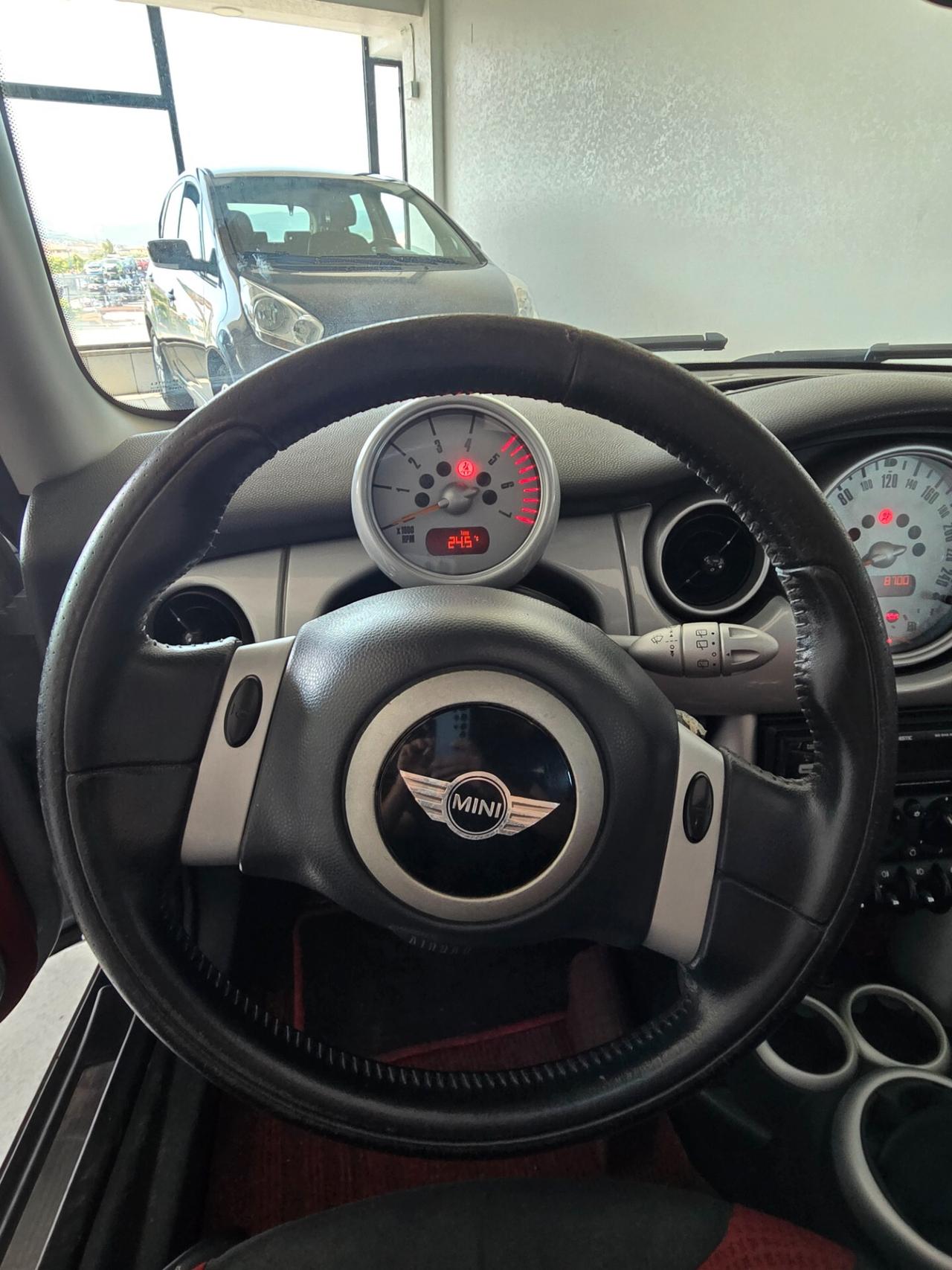 Mini 1.4 tdi One D de luxe