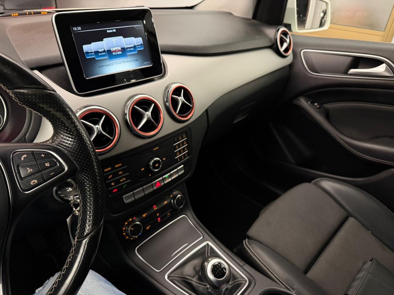 Mercedes-benz B 180 d Premium