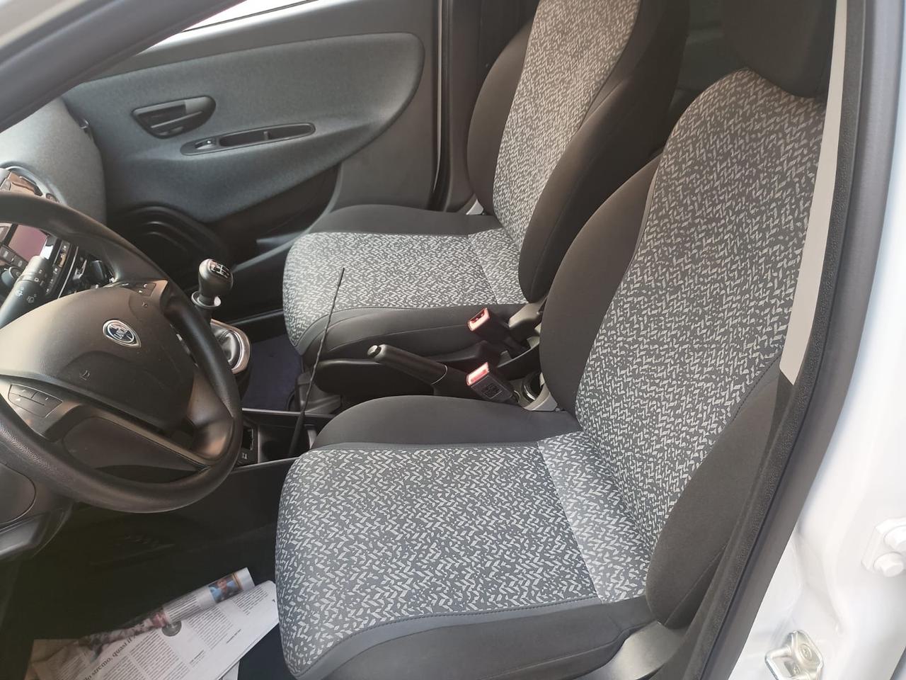 Lancia Ypsilon 1.2 69 CV 5 porte GPL Ecochic Gold