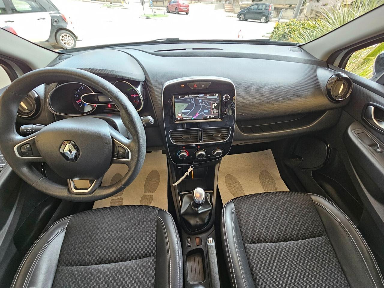 Renault Clio dCi 8V 75 CV 5 porte Moschino Zen