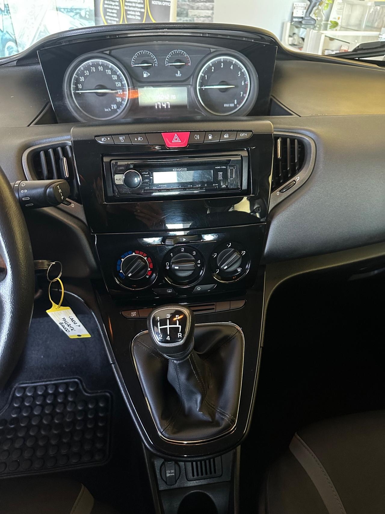 Lancia Ypsilon 1.2benz.+GPL CINGHIA FATTA