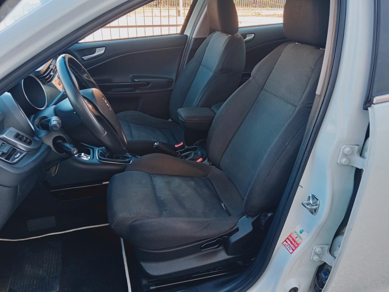 Alfa Romeo Giulietta 1.6 JTDm-2 105 CV Exclusive