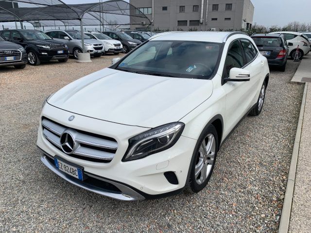 MERCEDES-BENZ GLA 180 CDI Automatic Premium