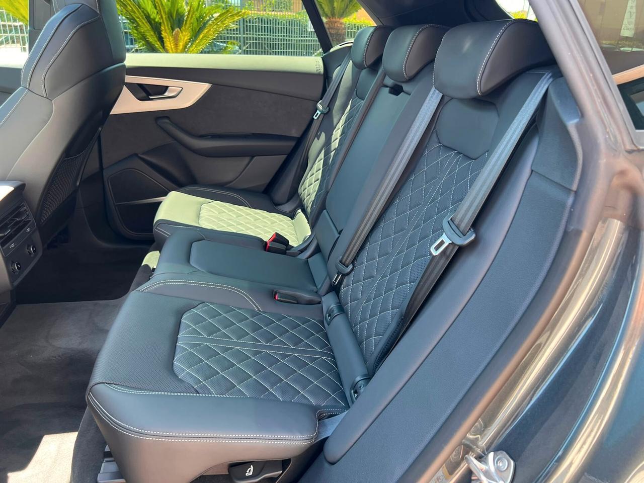 Audi Q8 50TDI S line *HD*TETTO*FULL