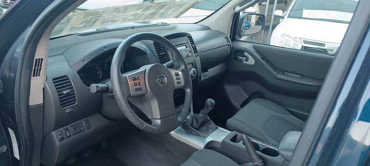Nissan Navara 2.5 dCi 190CV 4 porte Double Cab LE