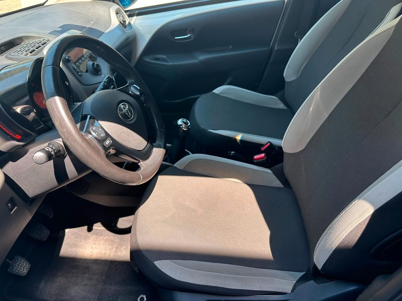Toyota Aygo 1.0 VVT-i 72 CV 5 porte x-cool