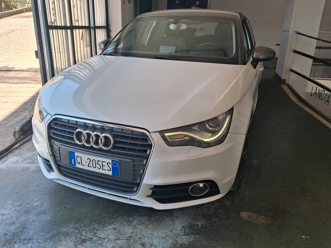 Audi A1 SPB 1.6 TDI S tronic S LINE