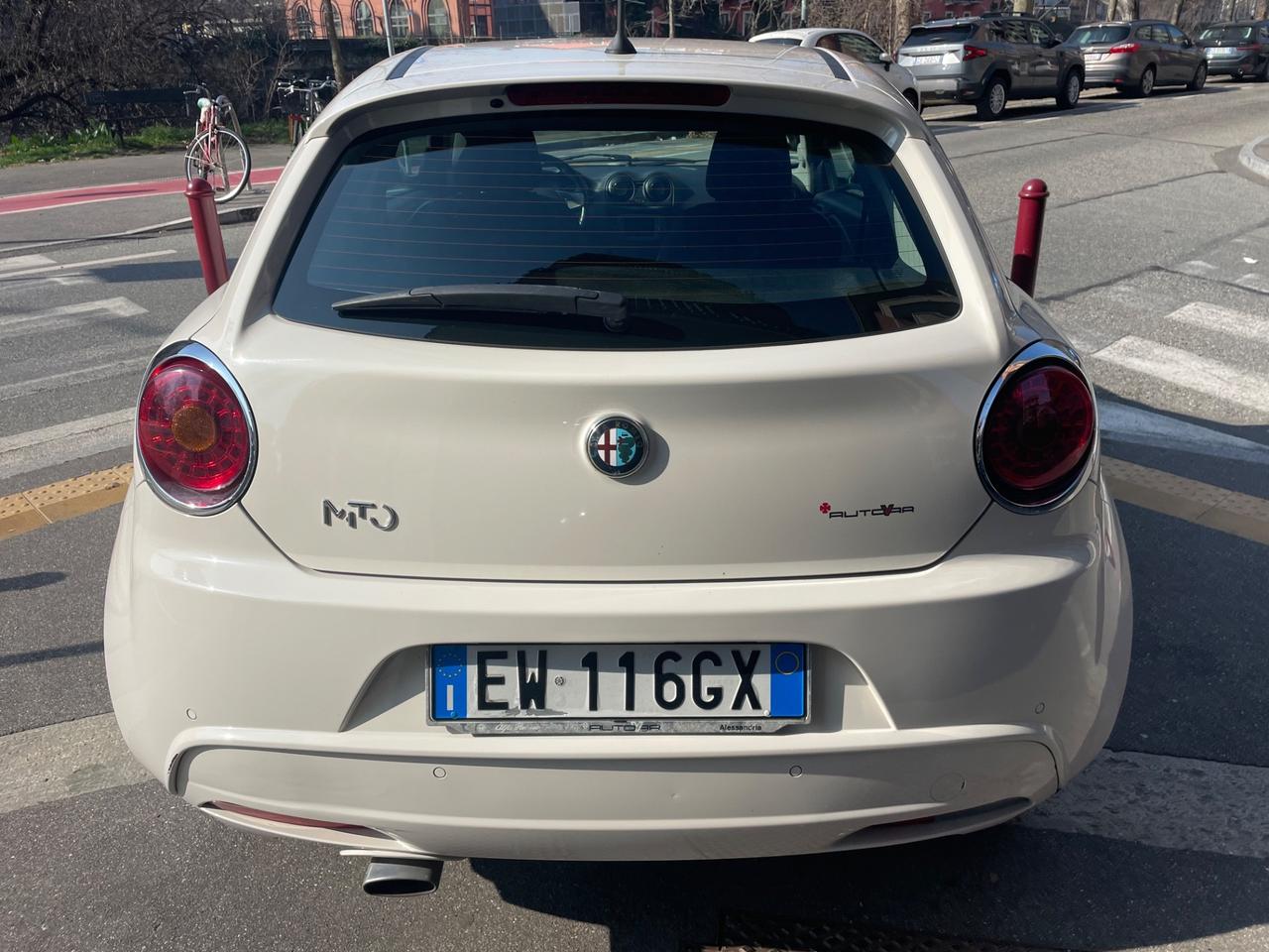 Alfa Romeo MiTo 1.6 JTDm-2 S&S Distinctive/GARANZIA