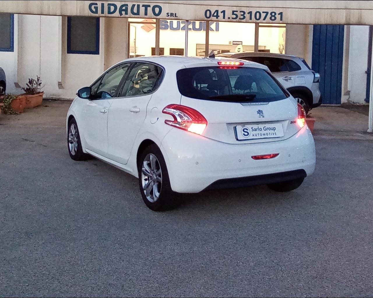 PEUGEOT 208 - PureTech 82 5 porte Allure