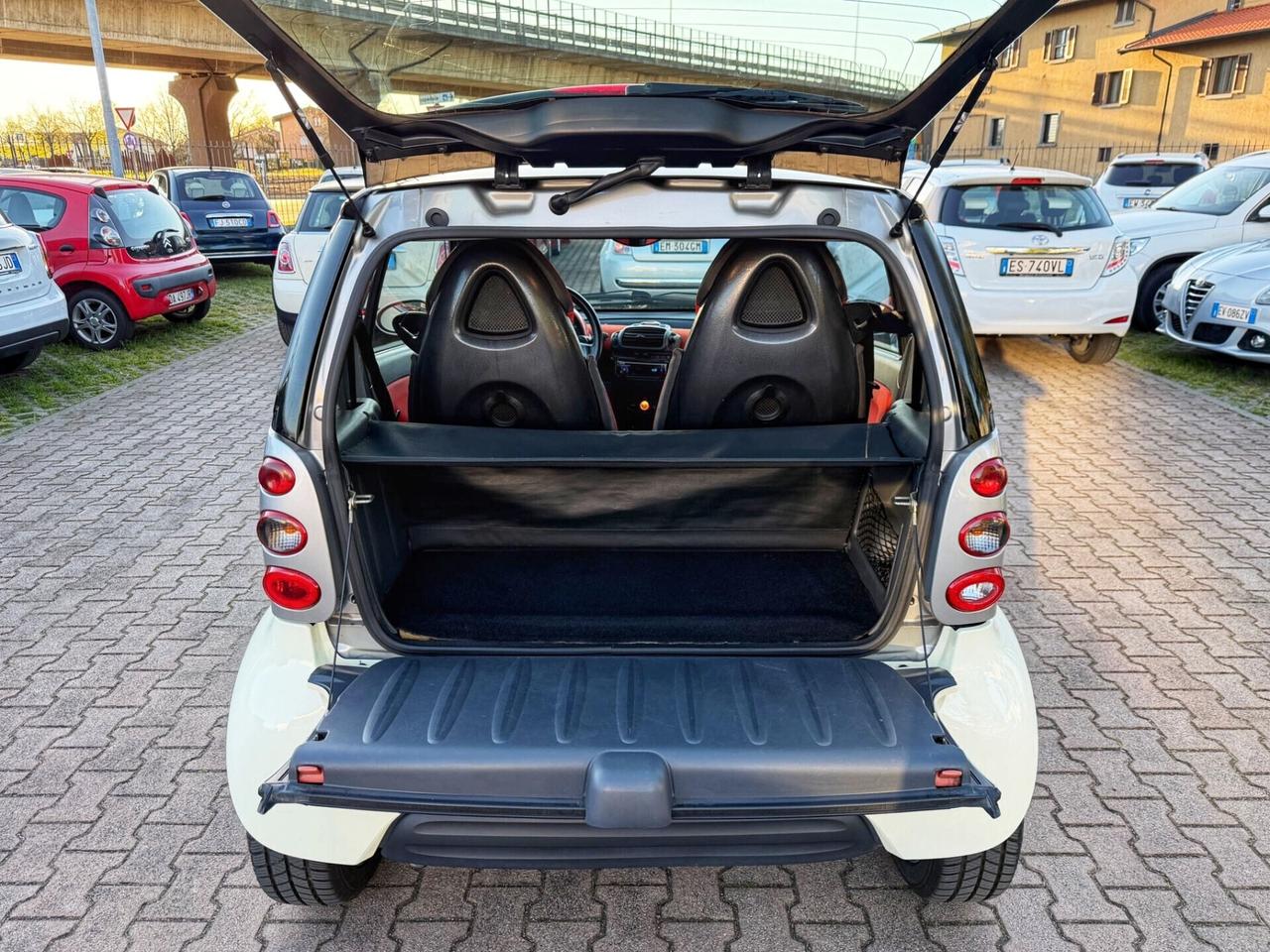 Smart ForTwo 700 coupé pure (45 kW) OK NEOPATENTATI