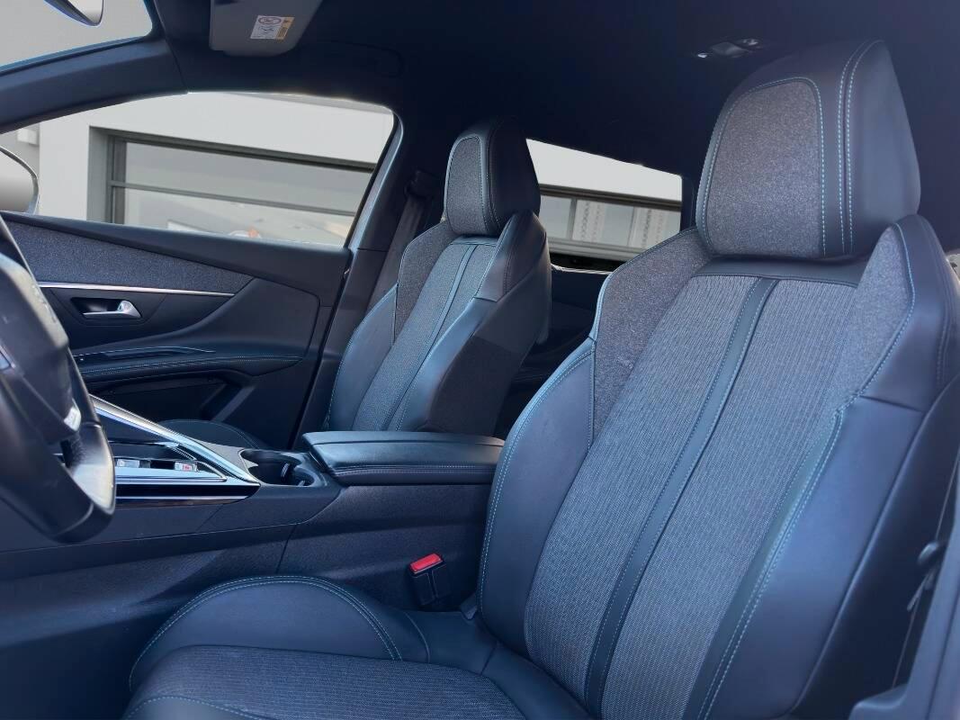 Peugeot 5008 1.5 bluehdi Allure Pack 130cv 7 Posti AUTOMATICA