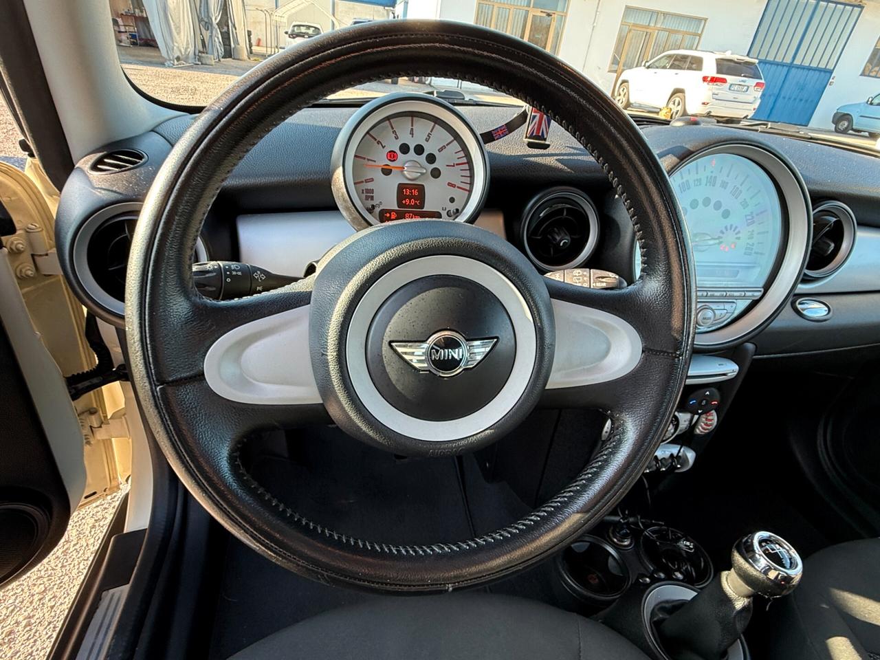 Mini 1.6 16V One (55kW)