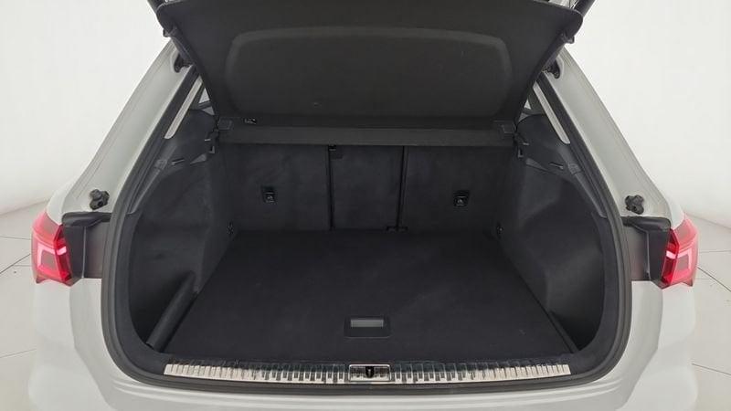 Audi Q3 Q3 35 TDI S tronic Business Advanced