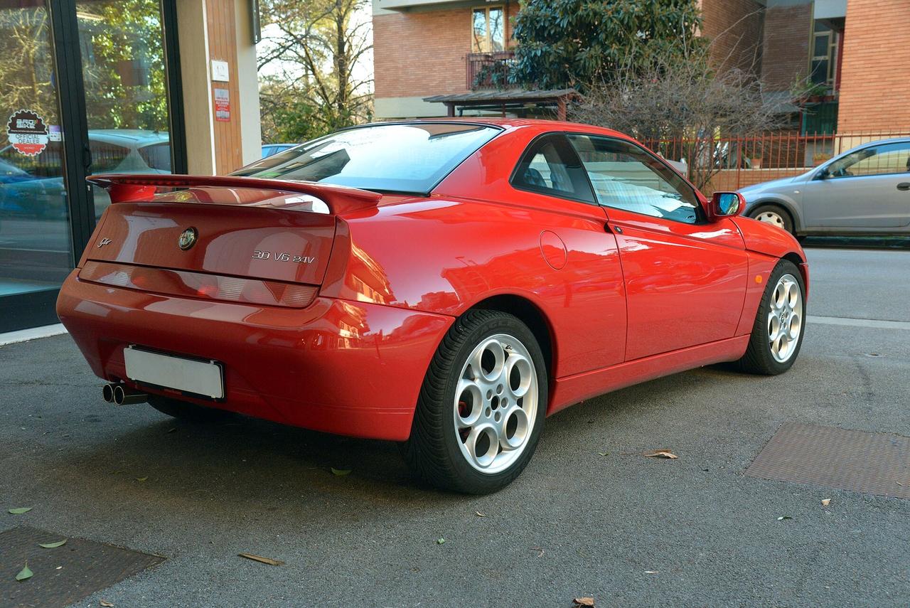 Alfa Romeo GTV 3.0i V6 24V Lusso