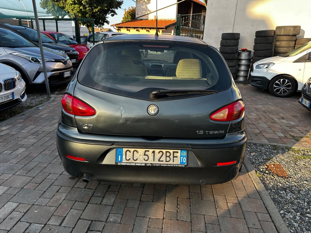 Alfa Romeo 147 1.6i 16V Twin Spark cat 5p. Distinctive