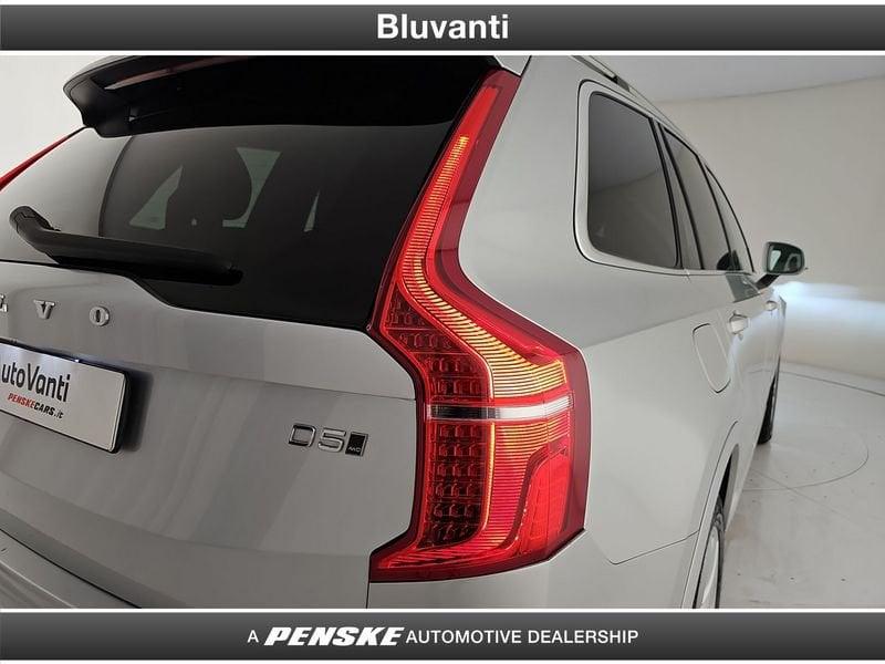 Volvo XC90 D5 AWD Geartronic 7 posti Momentum