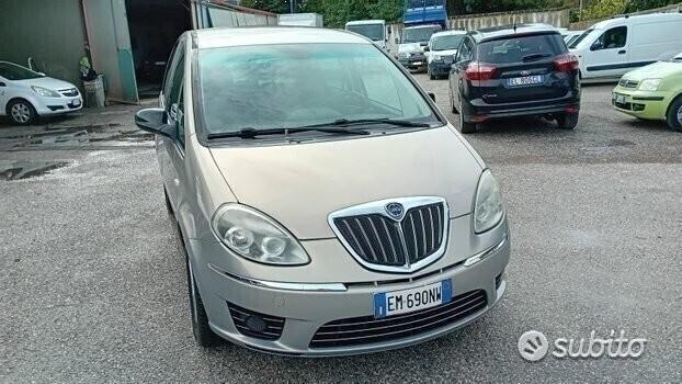 Lancia musa 1.4 gpl full-2012