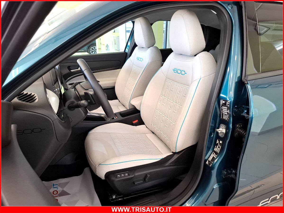 FIAT 600 1.2 T-GEN3 MHEV DCT La Prima NEOPATENTATI (FULL LED+PELLE+NAVI)