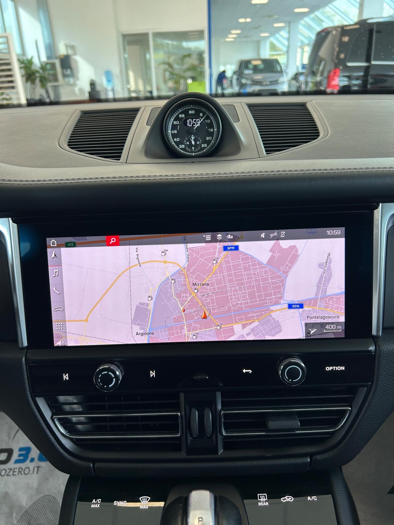 Porsche Macan 2.0 T Auto