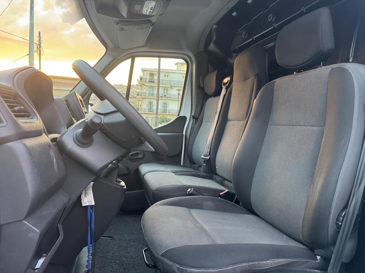 NISSAN INTERSTAR 2.3 DCI 130 CV L2H2 FULL SOLO 90.000 KM