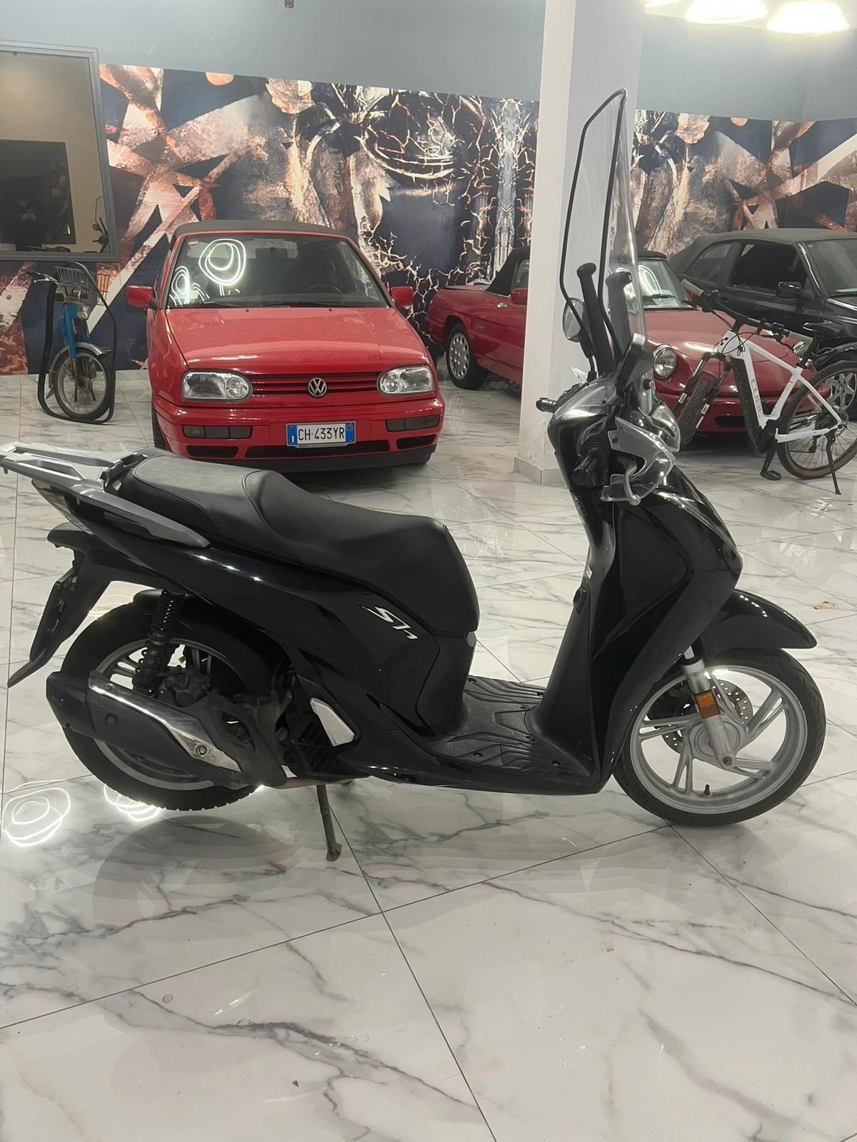 Honda SH 150i ABS (2017) – LED – Smart Key