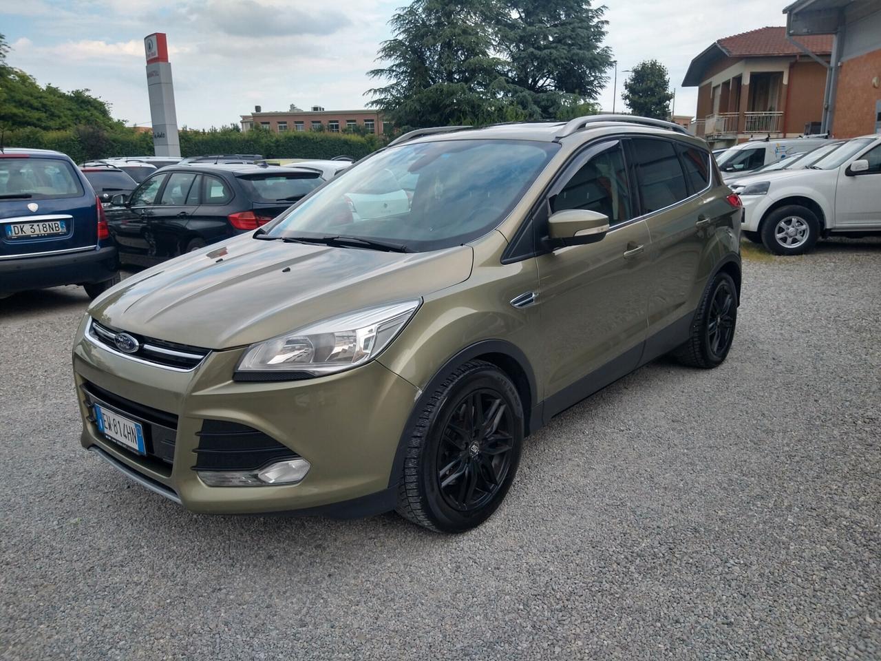 Ford Kuga 2.0 TDCI 163 CV 4WD Powershift Titanium